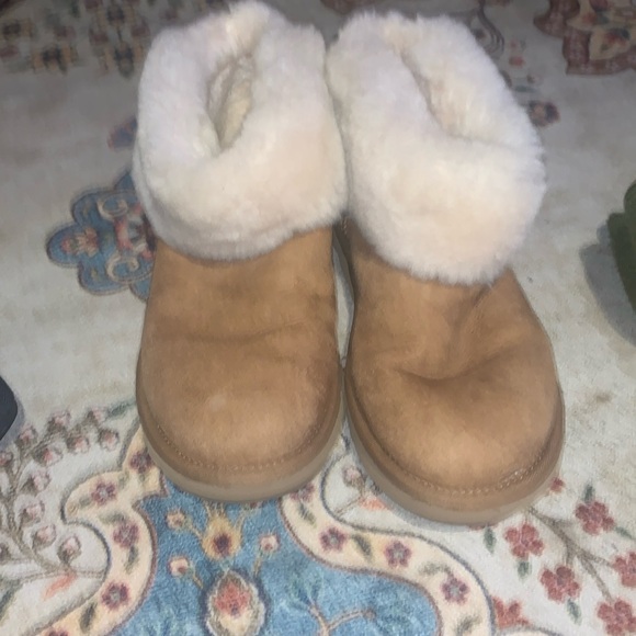 UGG  mini Blakeley Faux fur trimmed boot - Picture 1 of 5